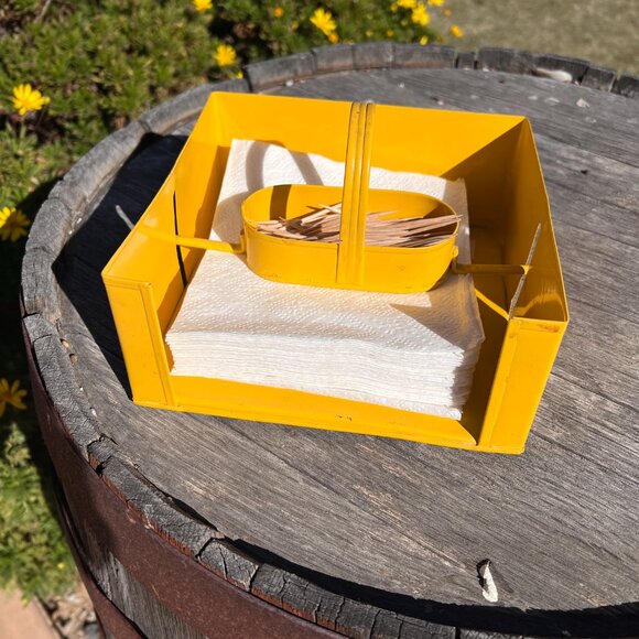 Vintage 60's Napkin Holder - Yellow Metal - Unique - Picture 7 of 9